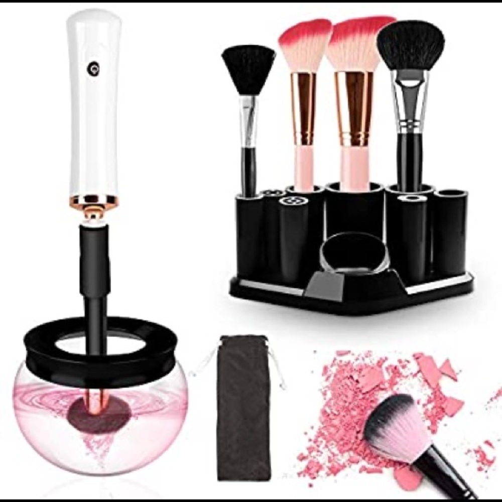 Makeup brushes cleaner